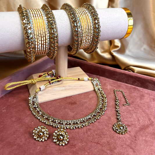 Gold Necklace Set Earring/ Tikka/ Tikli/ Indian/ Pakistani/Fashion Jewellery/ Gift for Women