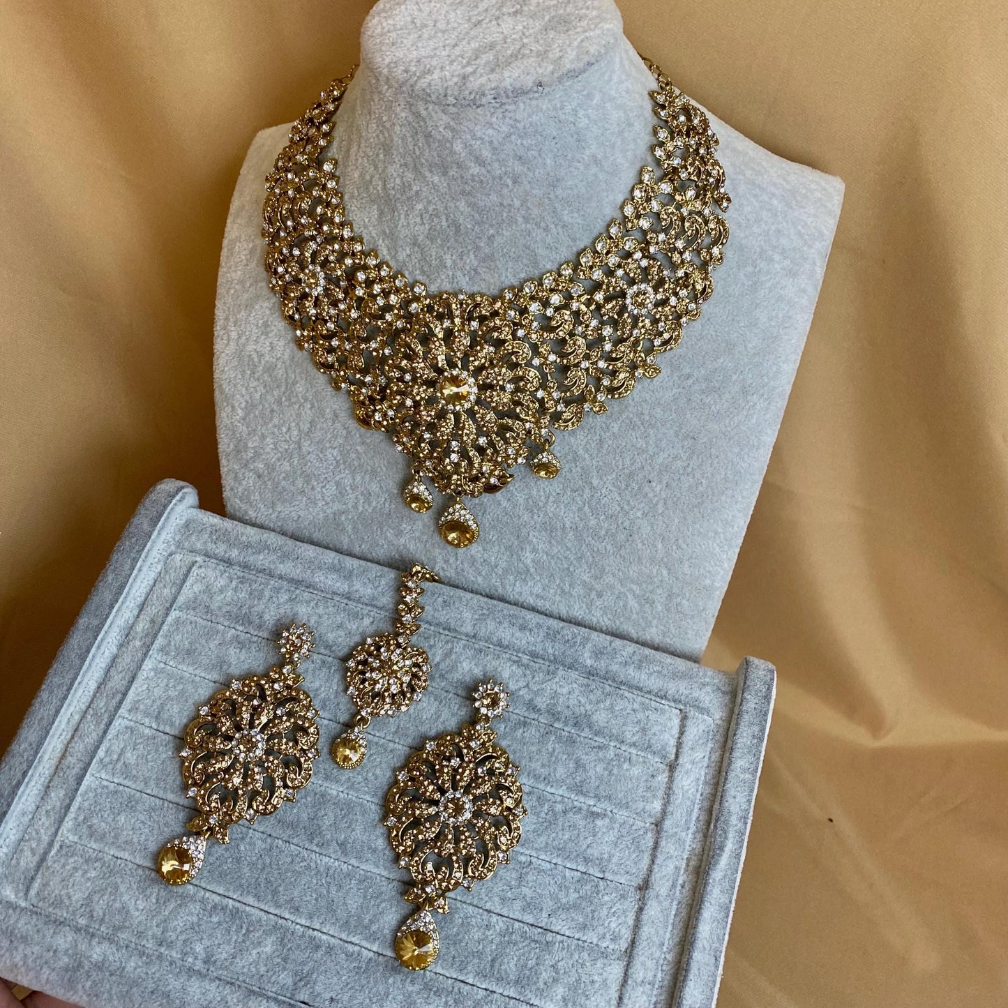 Golden & Clear Crystal Indian Necklace Set/Bridal Necklace Set/Reception/ Wedding/ Civil/Indian Jewellery