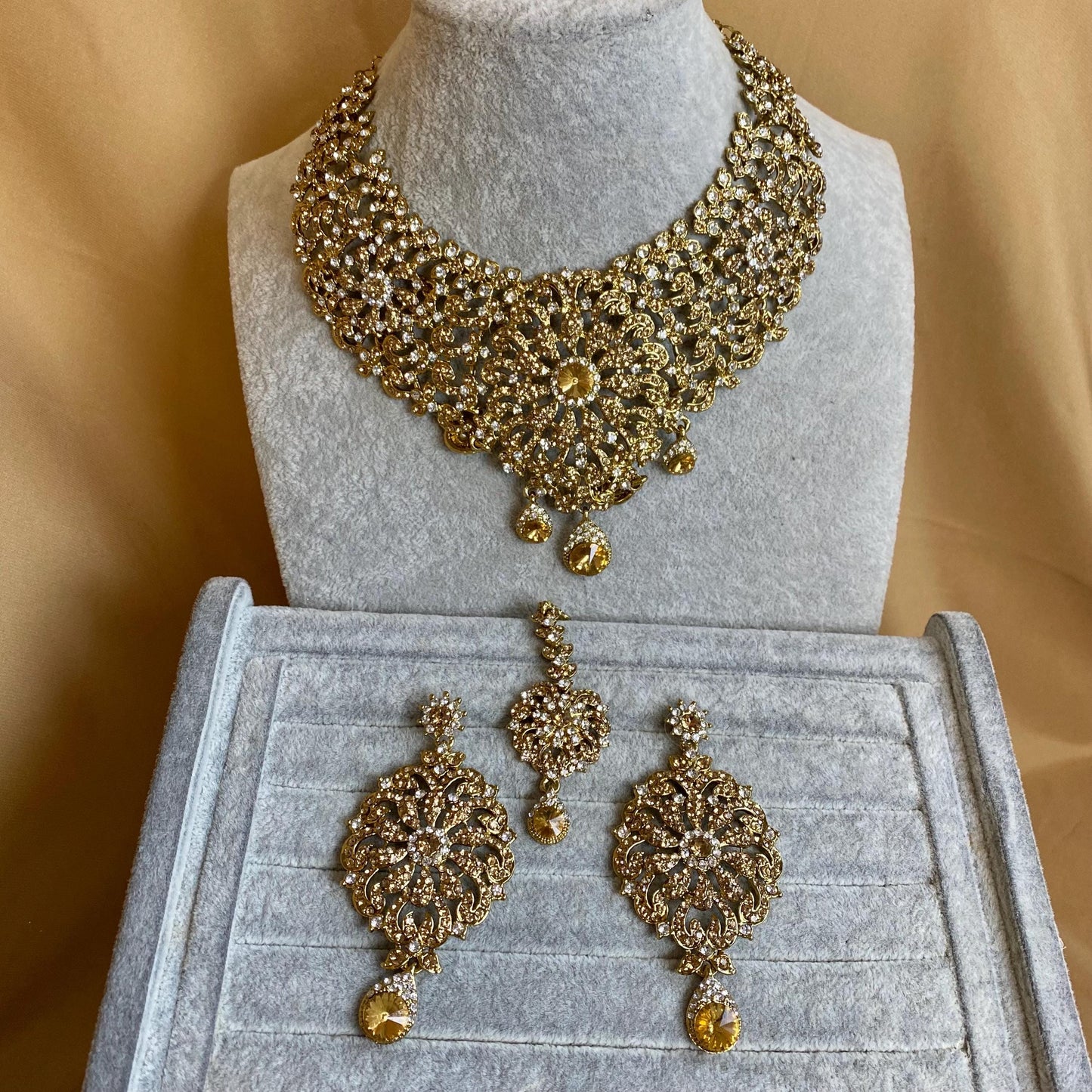 Golden & Clear Crystal Indian Necklace Set/Bridal Necklace Set/Reception/ Wedding/ Civil/Indian Jewellery