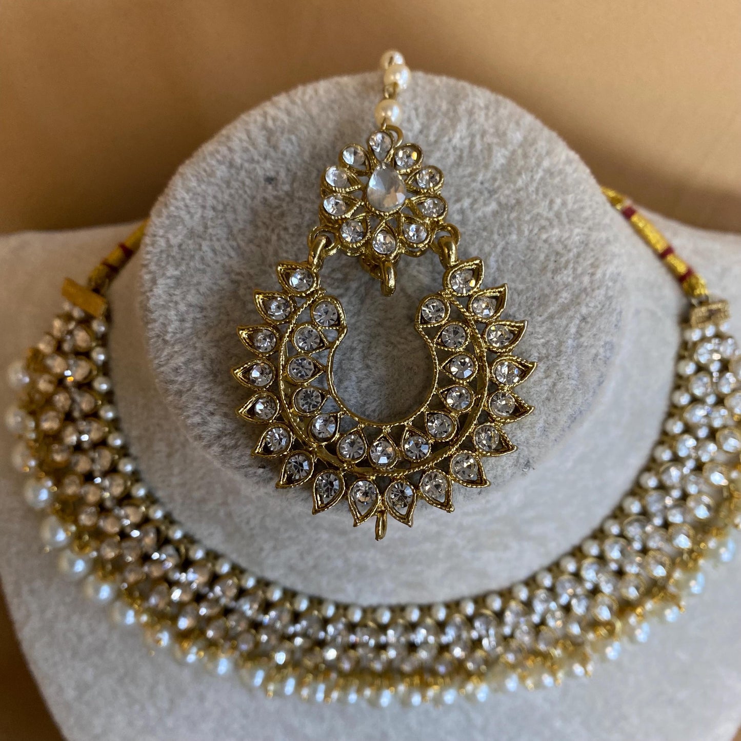 Clear Necklace Set Earring/ Tikka/ Tikli/ Indian/ Pakistani/Fashion Jewellery/ Gift for Women