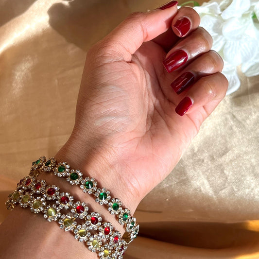 Daisy Flower Bangles set of 3 Antique Gold and Clear Stone Bangles Red Green Mendhi/Indian Pakistani Jewelley Fashion Bracelet gift 2.8 only