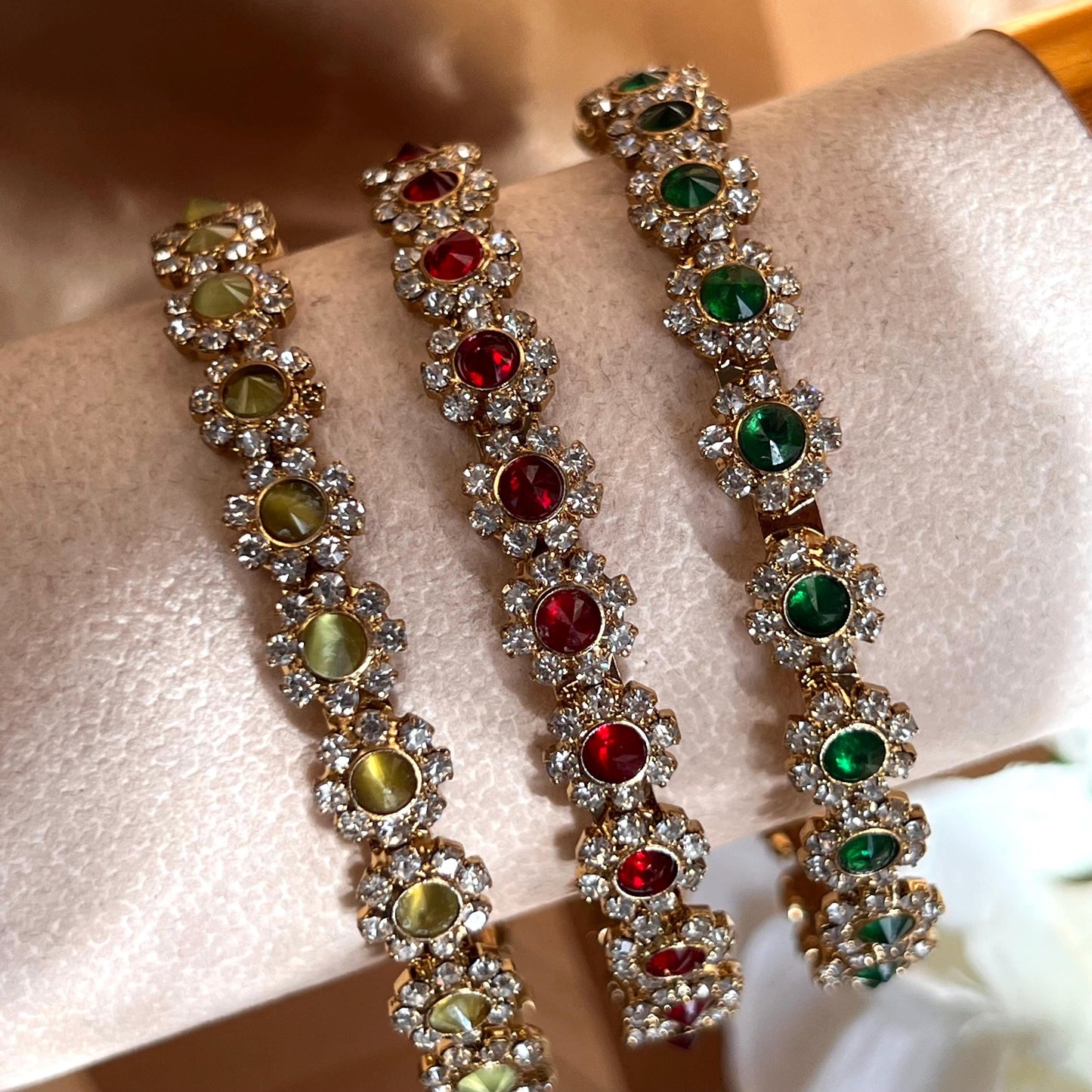 Daisy Flower Bangles set of 3 Antique Gold and Clear Stone Bangles Red Green Mendhi/Indian Pakistani Jewelley Fashion Bracelet gift 2.8 only