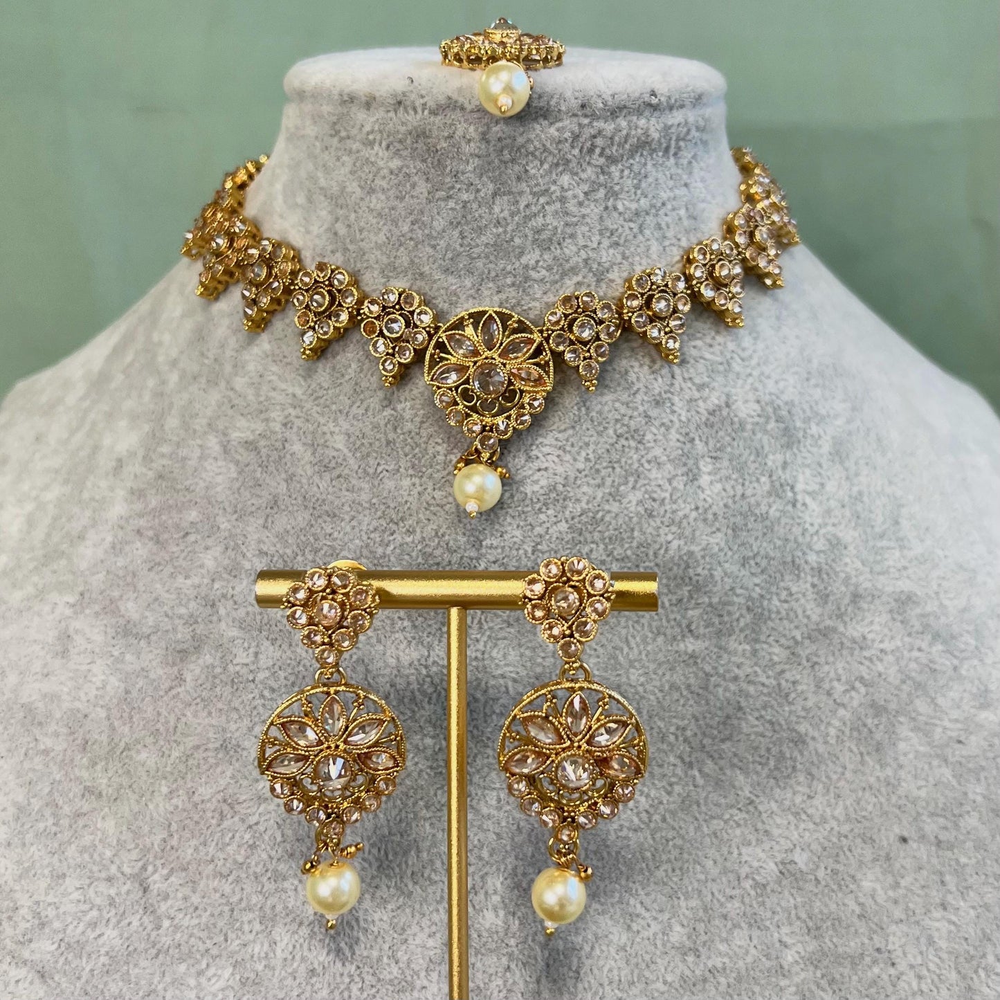 Bright Gold Champagne Stonework Antique Gold Base Necklace Set/Indian Necklace Sets/ Indian/ Pakistani/Fashion Jewellery