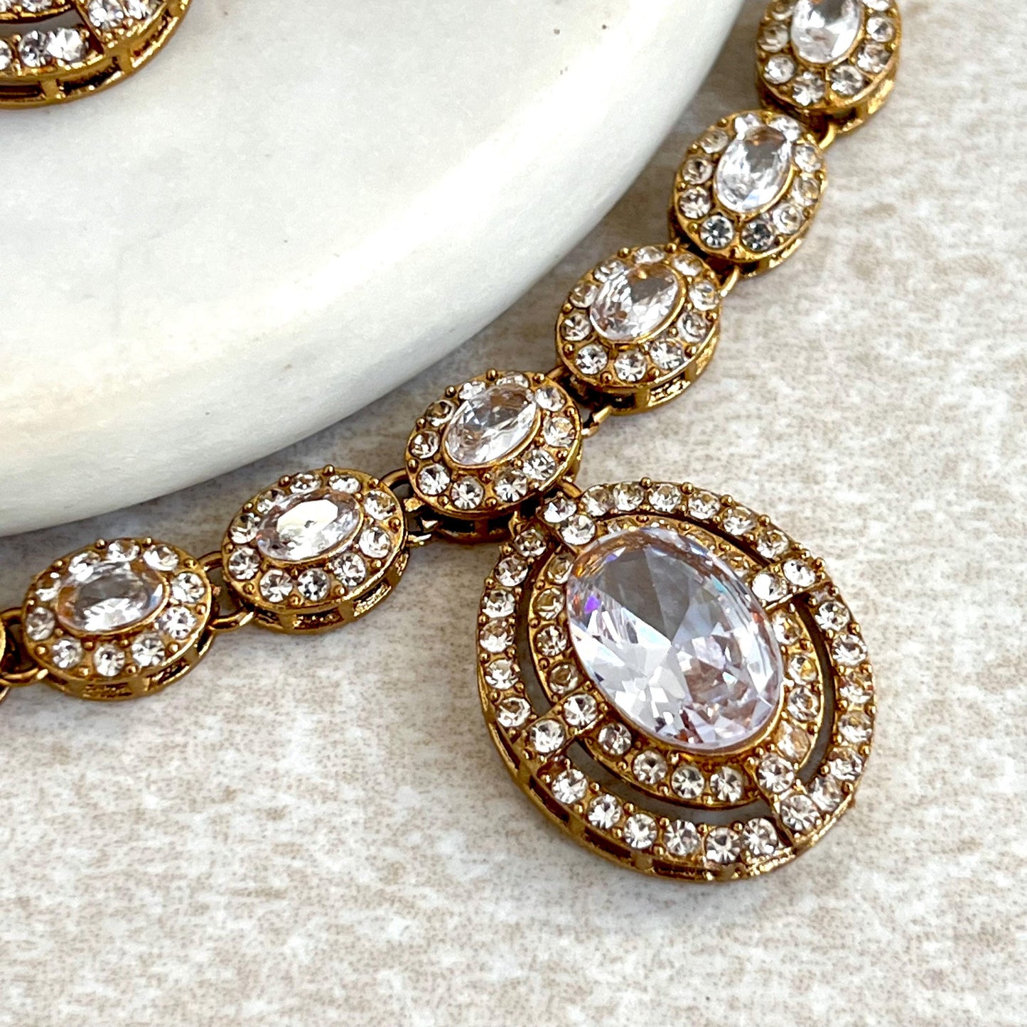 Clear Antique Gold Small Simple Necklace Earring Set High Quality Indian Pakistani Bollywood Fashion Jewellery Lightweight Sale