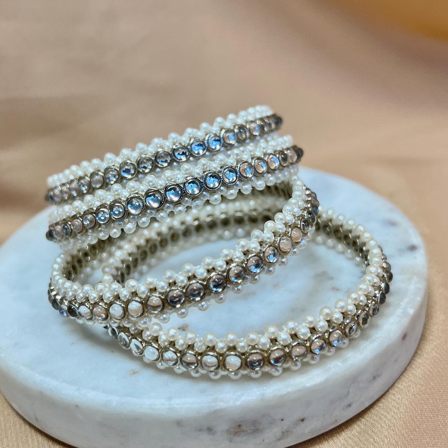 Set of 4 Pearl & Faux Kundan Antique Gold Bangles/ Faux Kundan Bangles/ Kundan Bangles/ Indian/ Pakistani/Jewelley/ Fashion Bracelet