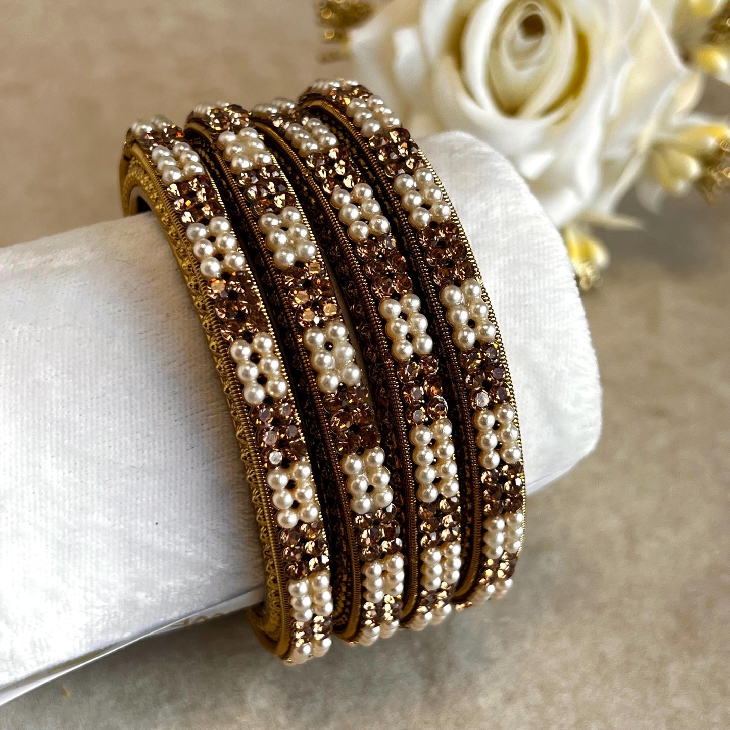 Pearl Chunky Antique Gold Rhinestone Set Of 4 Bangles High Quality Indian Pakistani Bollywood Fashion Jewellery Churi Bracelet All Sizes