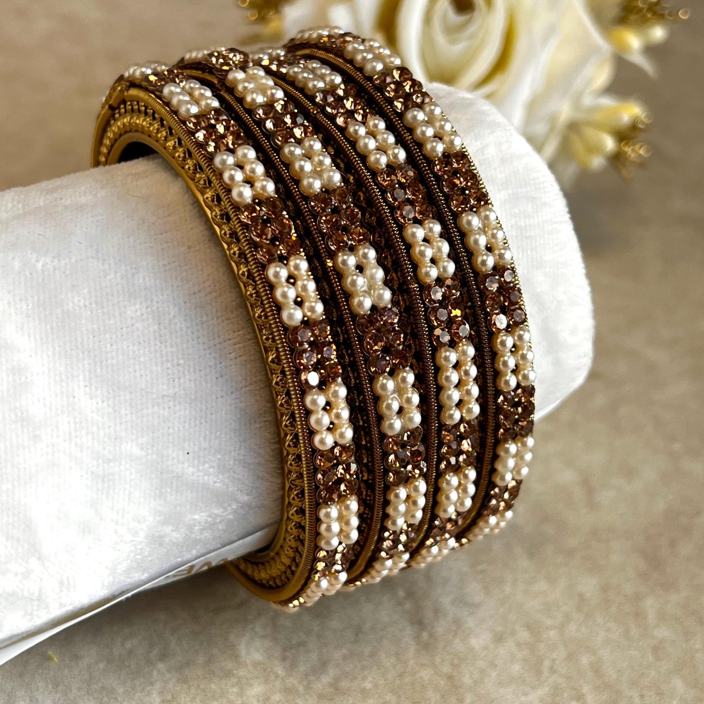 Pearl Chunky Antique Gold Rhinestone Set Of 4 Bangles High Quality Indian Pakistani Bollywood Fashion Jewellery Churi Bracelet All Sizes
