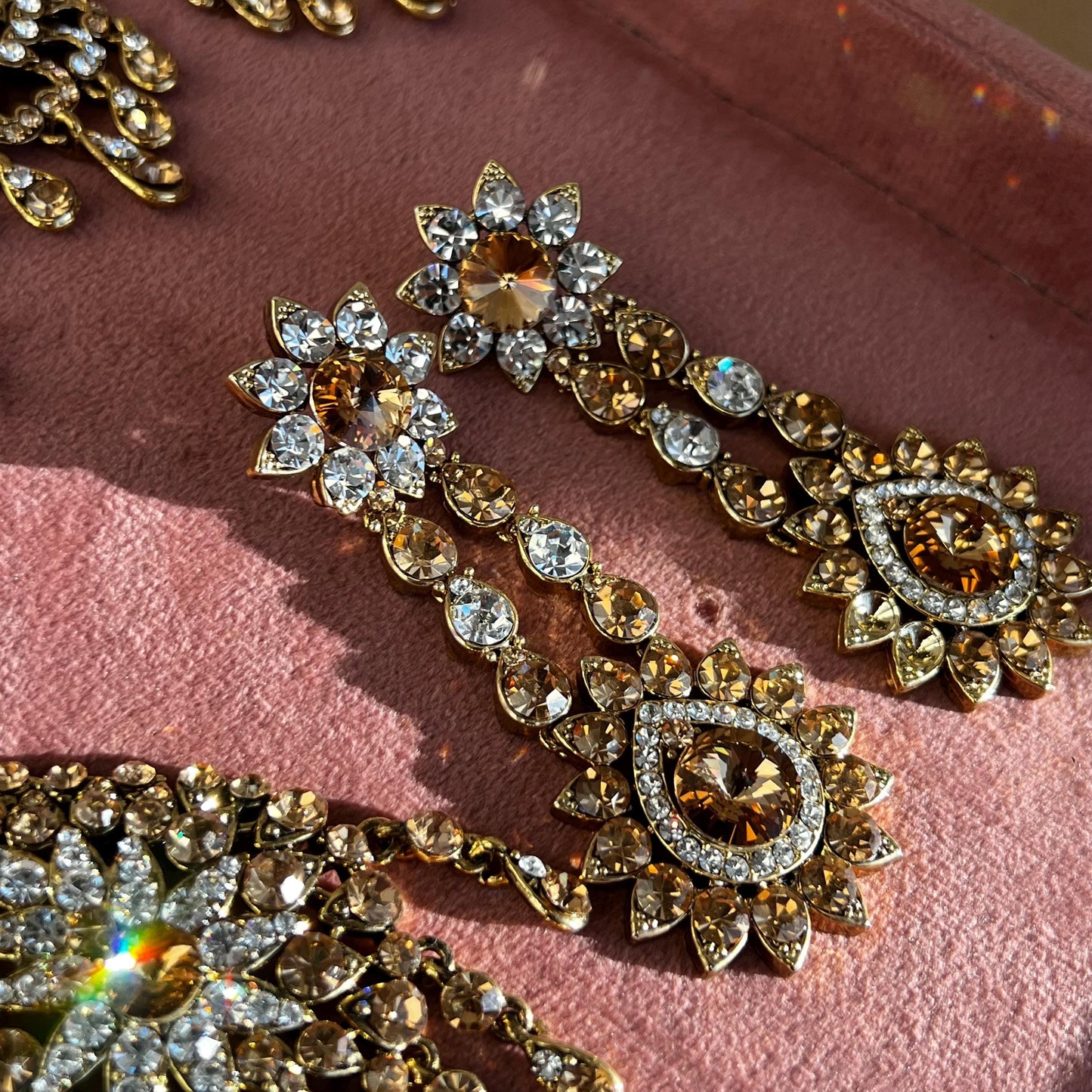 Extra Large Golden Rhinestone Fancy Indian Earrings Flat High Quality Earring Bollywood Indian Pakistani Fashion Jewellery Party Style