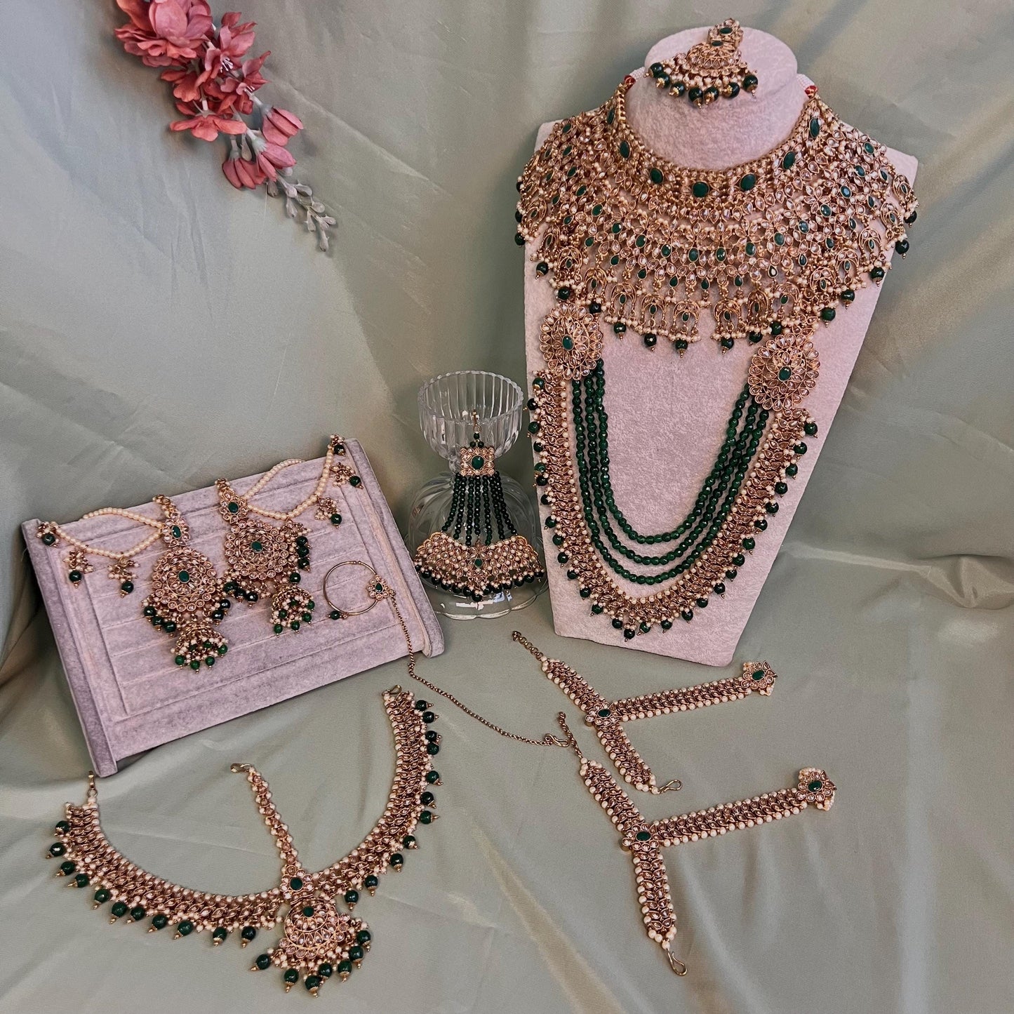 Green Bridal Necklace set Indian/ Pakistani Style/ Wedding/ Fashion Jewellery/ Necklace set