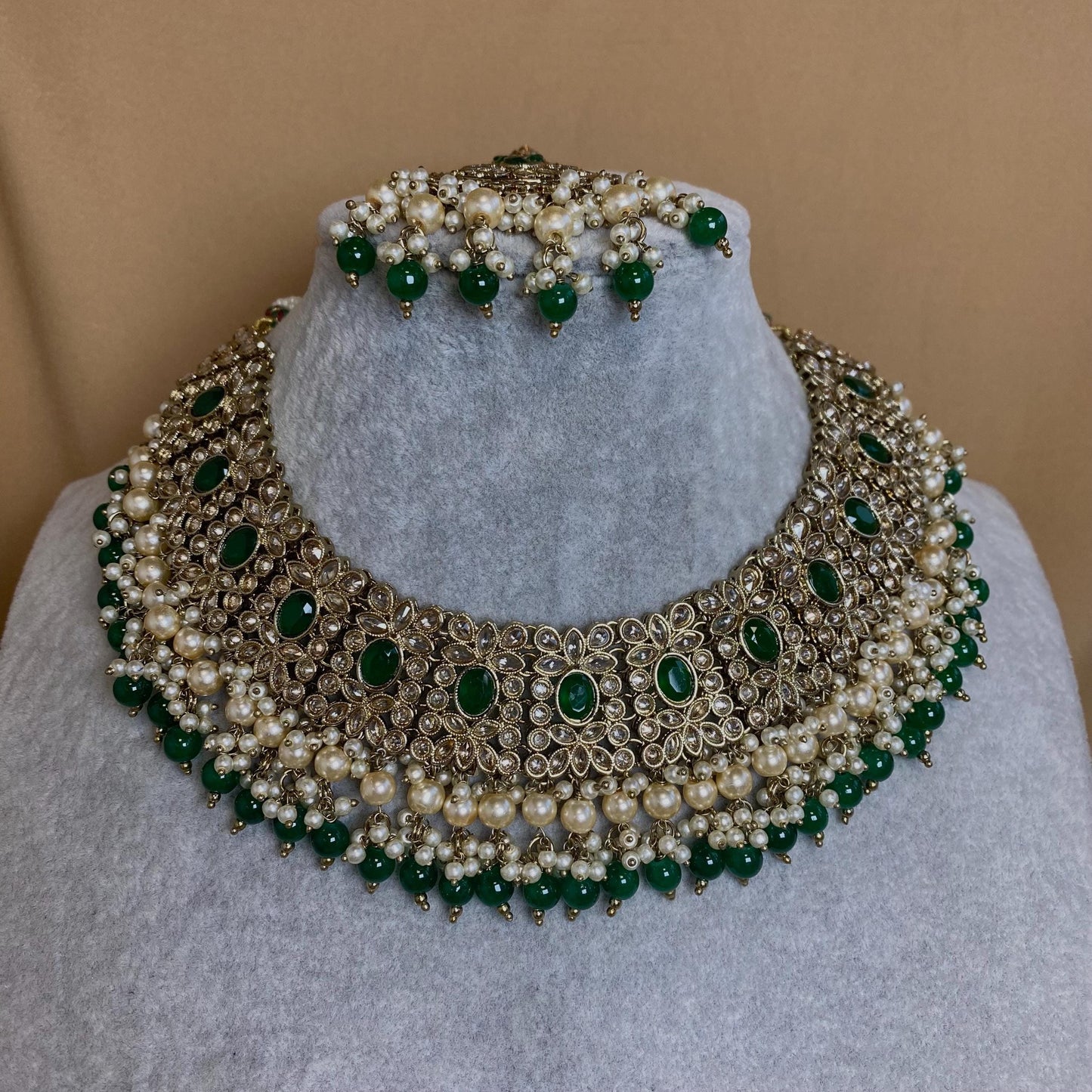 Green & Champagne Necklace/Tikka/ Unique Style/ Indian/ Pakistani/Fashion Jewellery/ Gift for Women