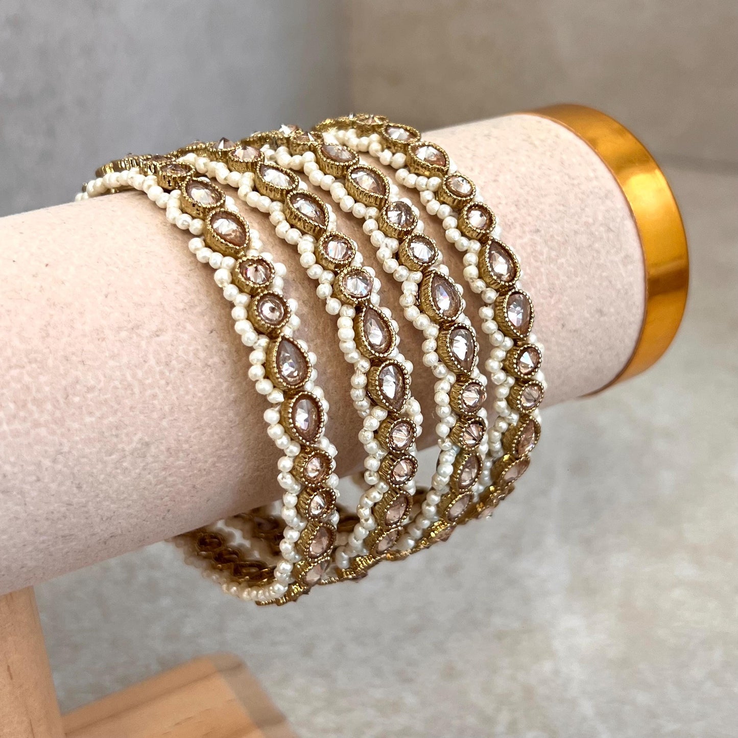 Set of 4 Antique Gold Champagne Zircon Pearl Kada Bangles End Bangles Indian Pakistani Jewelley Fashion High Quality Gift 2.8 Size