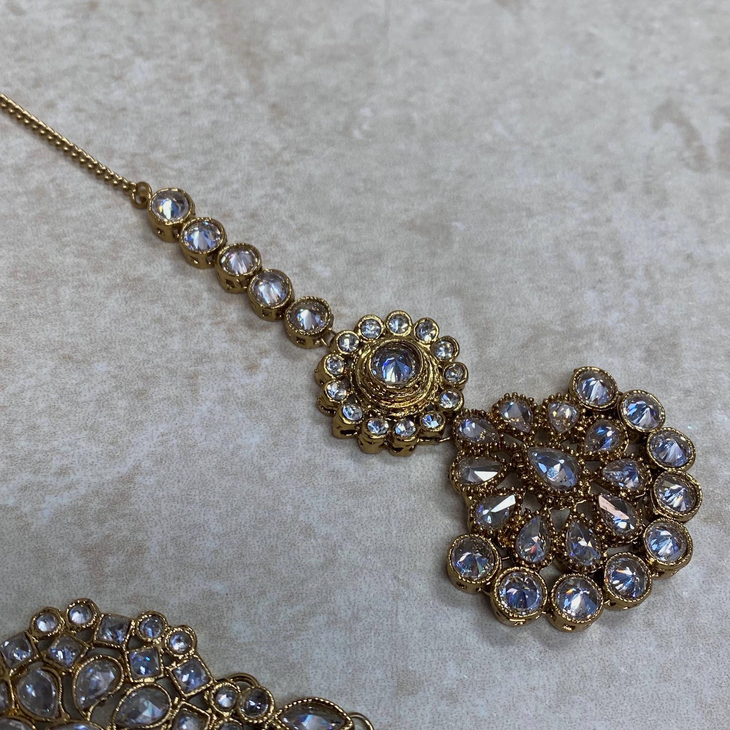 Selection of Antique Gold Clear Zircon Crystal Medium Tikka Maang Tikka Bindya High Quality Light Gold Head Piece Indian Pakistani Bollywood