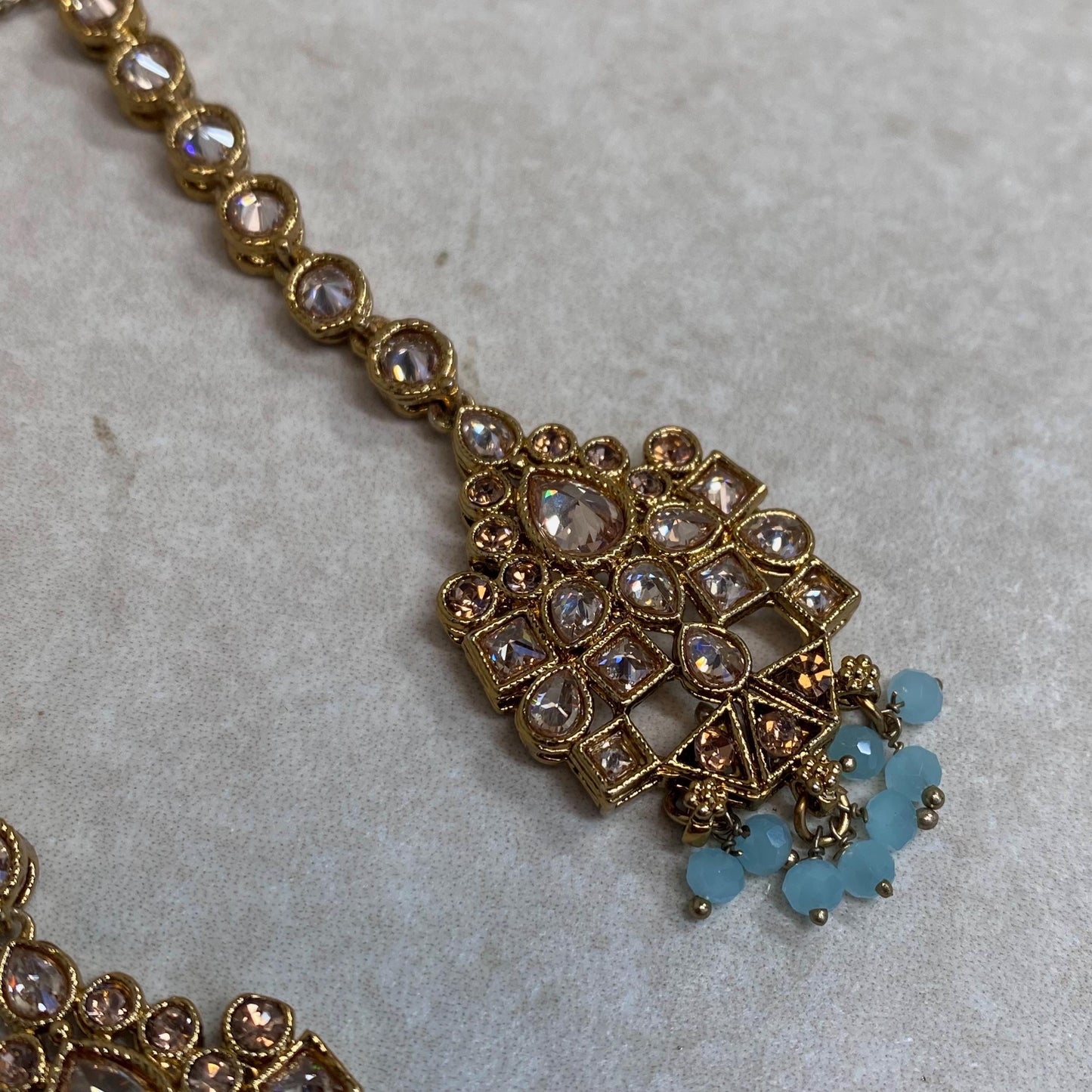 Extra Small Tikka Tikli Indian Pakistani Fashion Jewellery Maang Tikkas Antique Gold Champagne Zircon Crystal Red Or Blue 1 inch