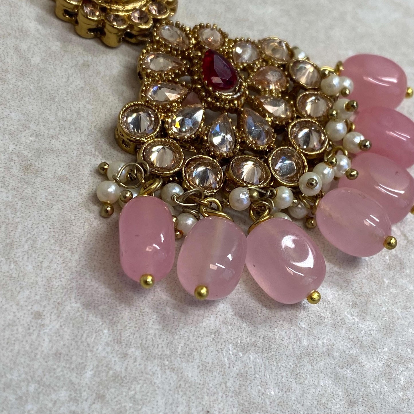 Maroon Pink Antique Gold Champagne Zircon Crystal Maang Tikka Bindya Medium Size Indian Pakistani Bollywood Headpiece Fashion Jewellery