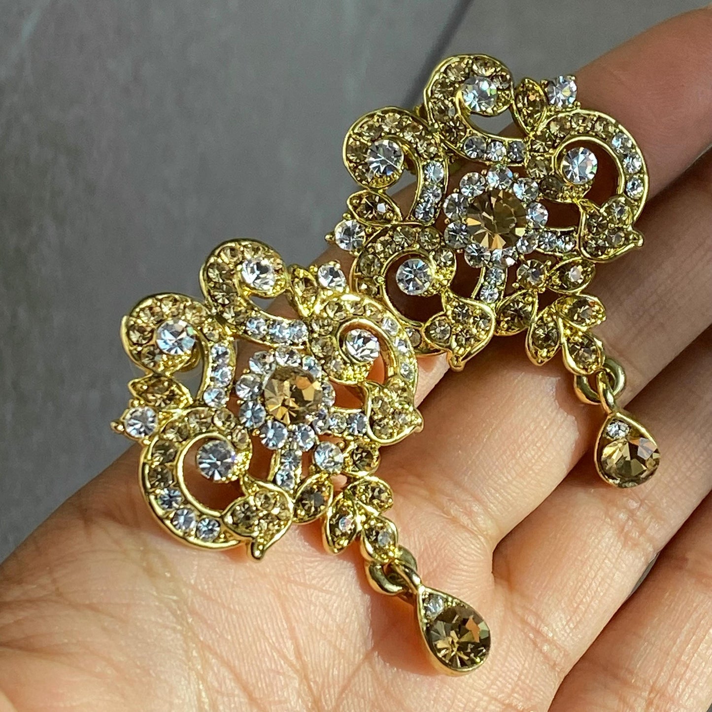 Antique Gold Rhinestone Stud Earring High Quality Lightweight Bollywood Indian Pakistani Fashion Jewellery Sale Gift for Her