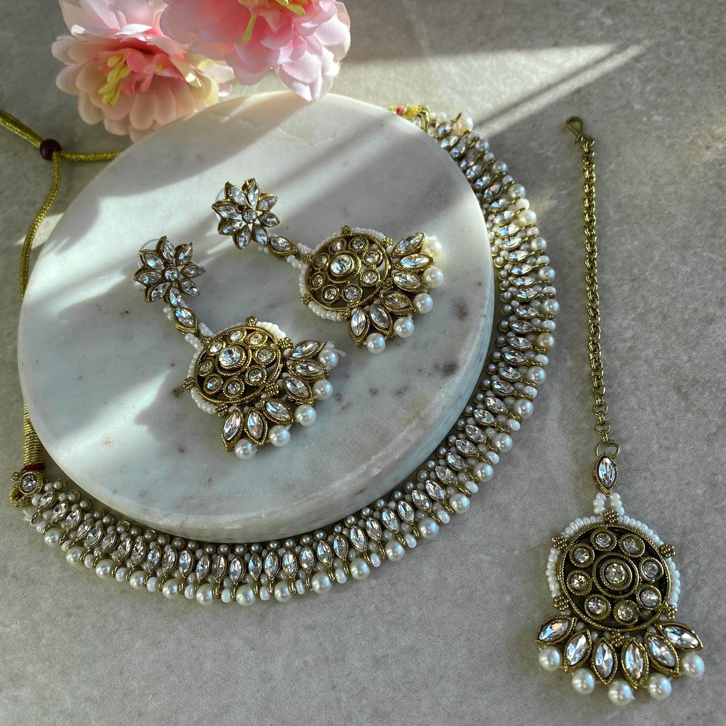 Pearl Thin Necklace Set Earring/ Tikka/ Tikli/ Indian/ Pakistani/Fashion Jewellery/ Gift for Women/ Antique Gold with Clear Zircon Crystal