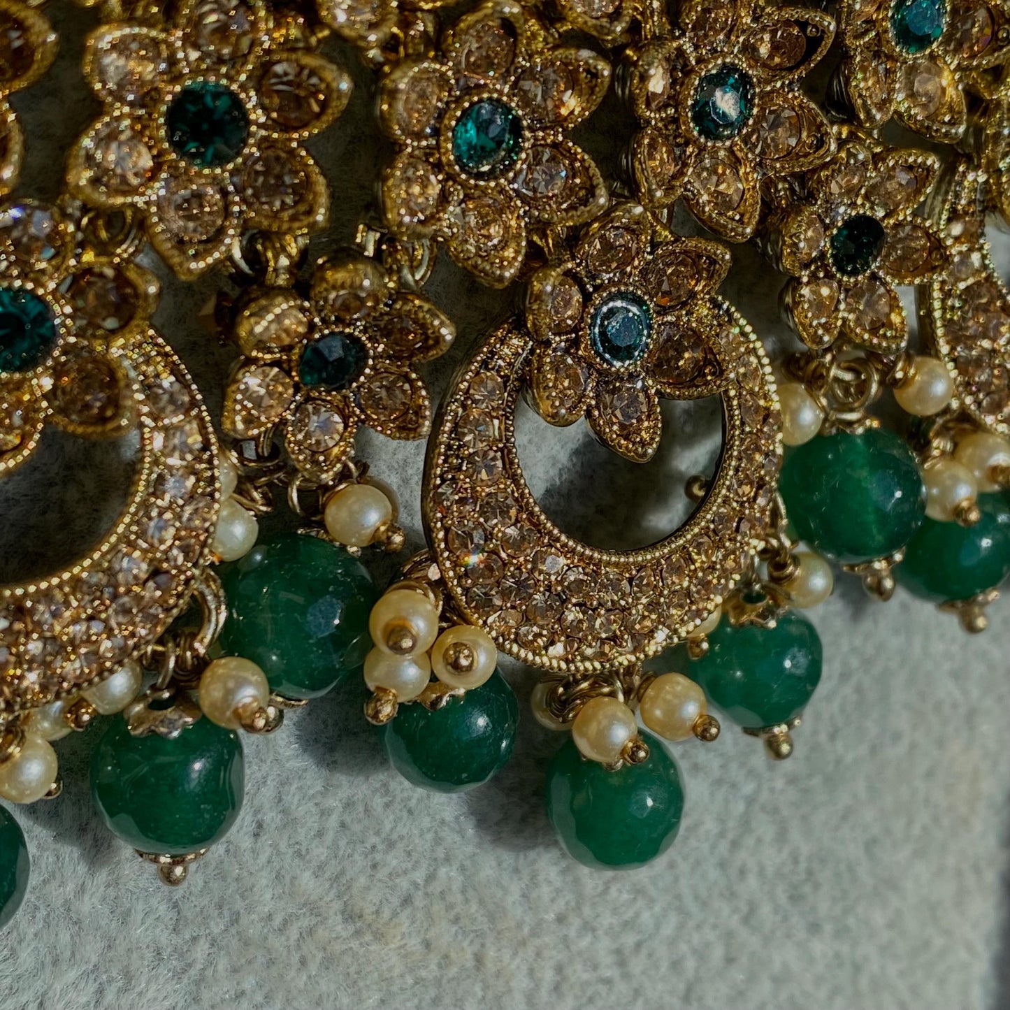 Green Antique Gold Rhinestone Bridal Necklace Set Jhumka Chain Earring Tikka Bollywood Indian Pakistani Fashion Jewellery High Quality SALE