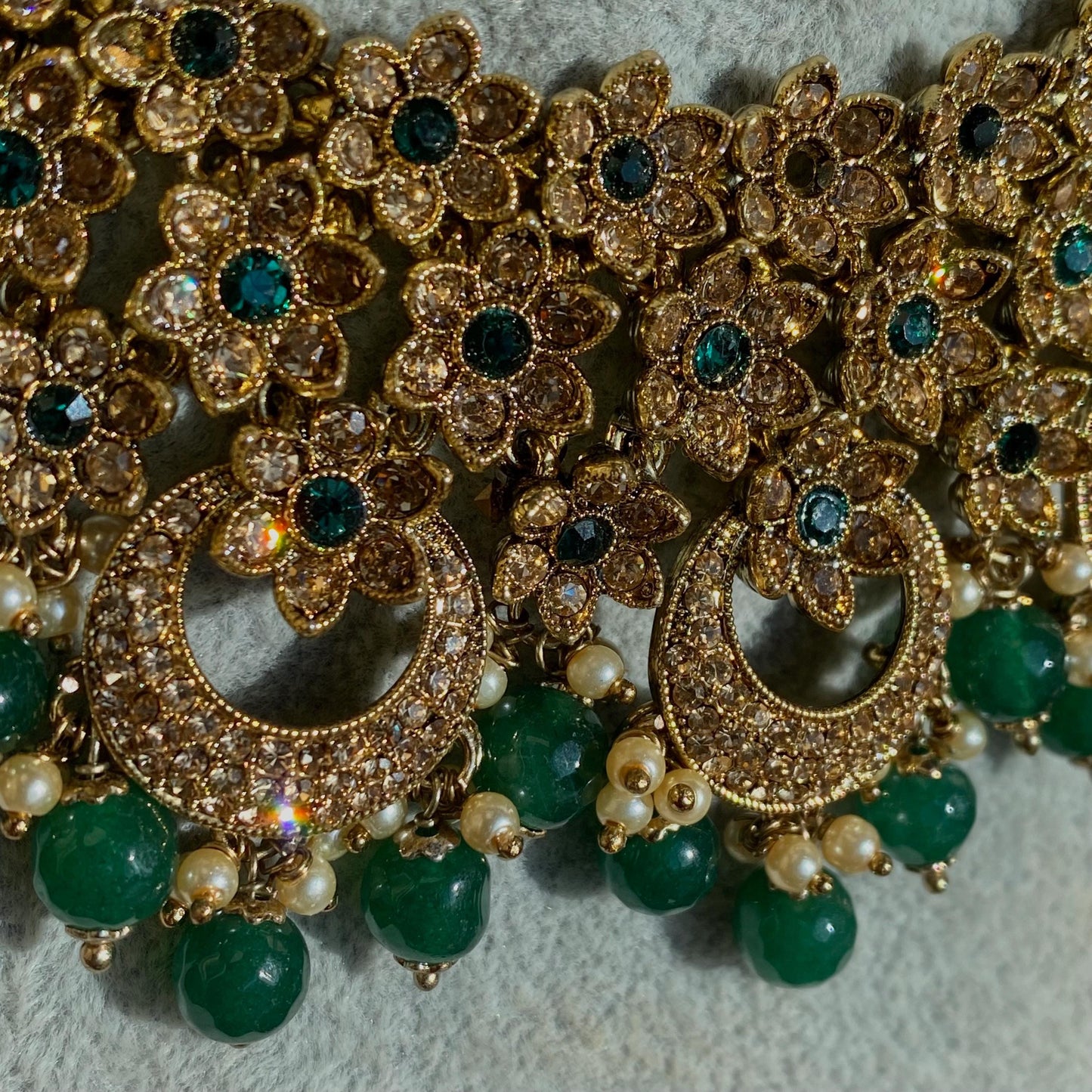 Green Antique Gold Rhinestone Bridal Necklace Set Jhumka Chain Earring Tikka Bollywood Indian Pakistani Fashion Jewellery High Quality SALE