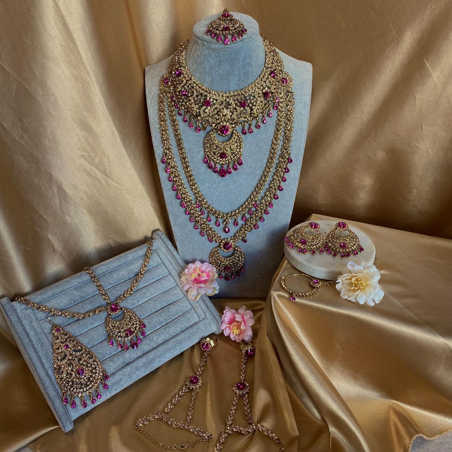 Hot Pink Antique Gold Rhinestone Full Bridal Necklace Mala Earring Tikka Jhumar Mathapatti Nose Ring Hand Harness High Quality Sale Asian