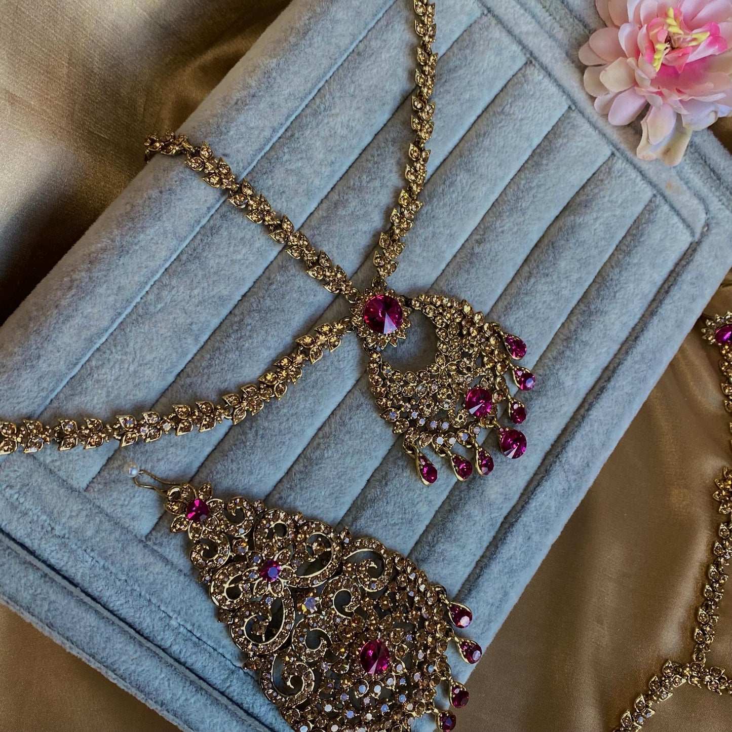 Hot Pink Antique Gold Rhinestone Full Bridal Necklace Mala Earring Tikka Jhumar Mathapatti Nose Ring Hand Harness High Quality Sale Asian