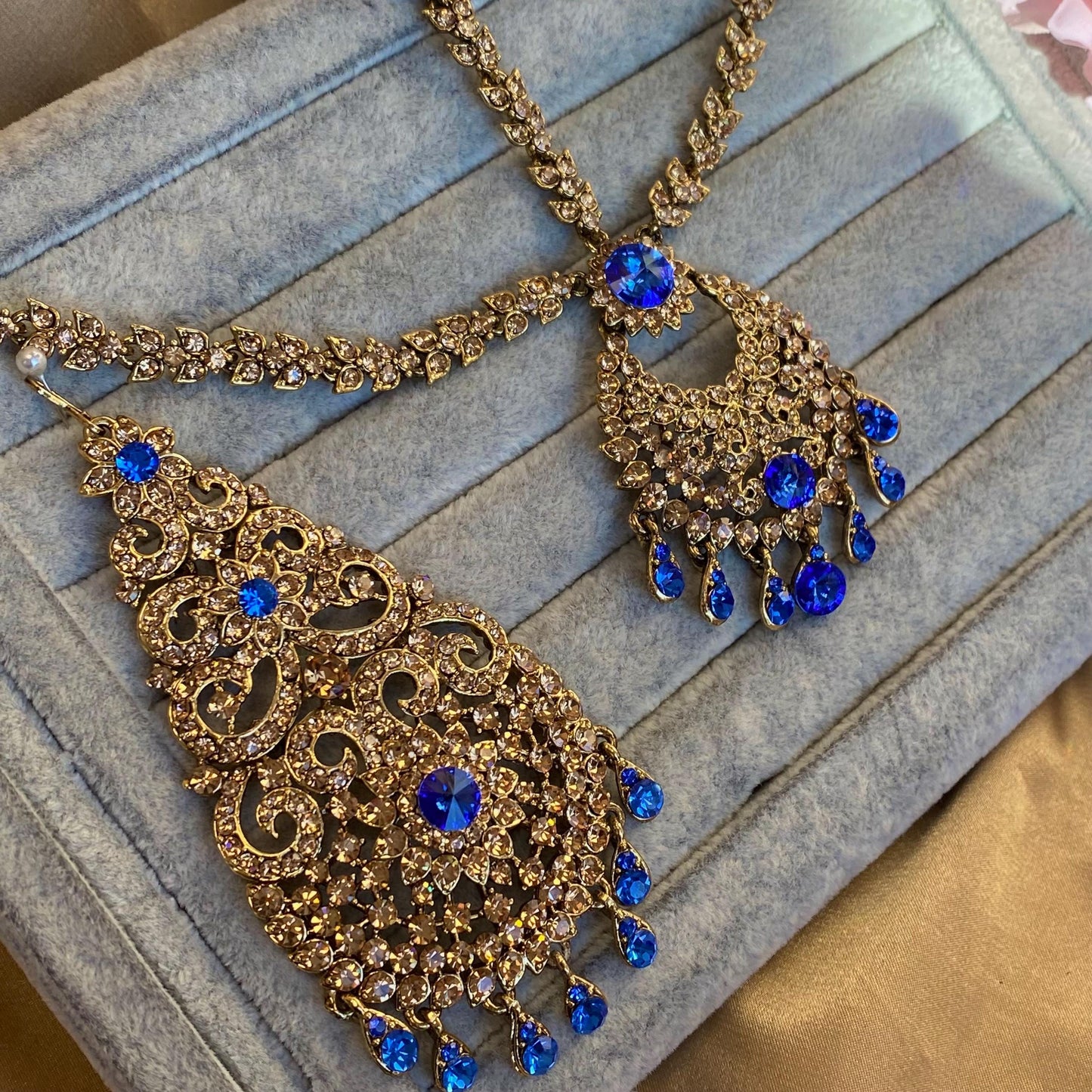 Blue Antique Gold Rhinestone Full Bridal Necklace Mala Earring Tikka Jhumar Mathapatti Nose Ring Hand Harness High Quality Sale Asian