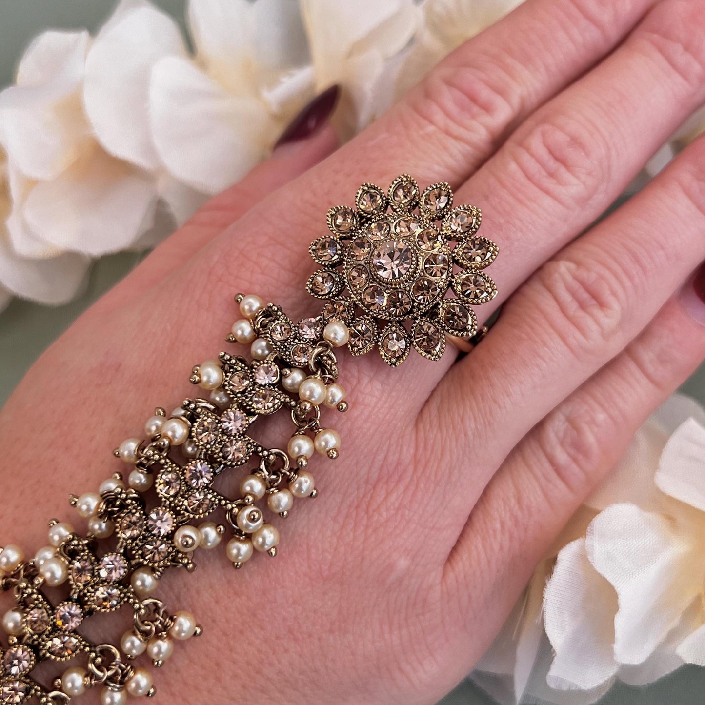 Golden Antique Gold Hand Harness/ Gold Ring Hand Harness/Gold Hathpool/Fashion Jewellery/Gold Hathpool/Indian/Pakistani style /Haathphool