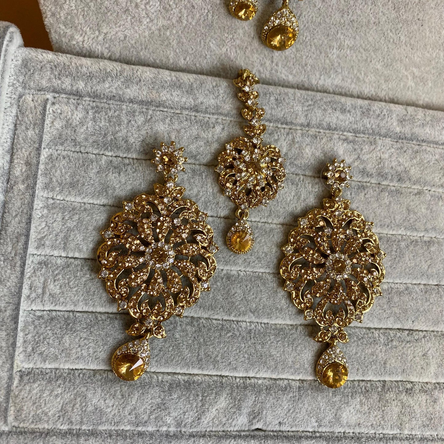 Golden & Clear Crystal Indian Necklace Set/Bridal Necklace Set/Reception/ Wedding/ Civil/Indian Jewellery