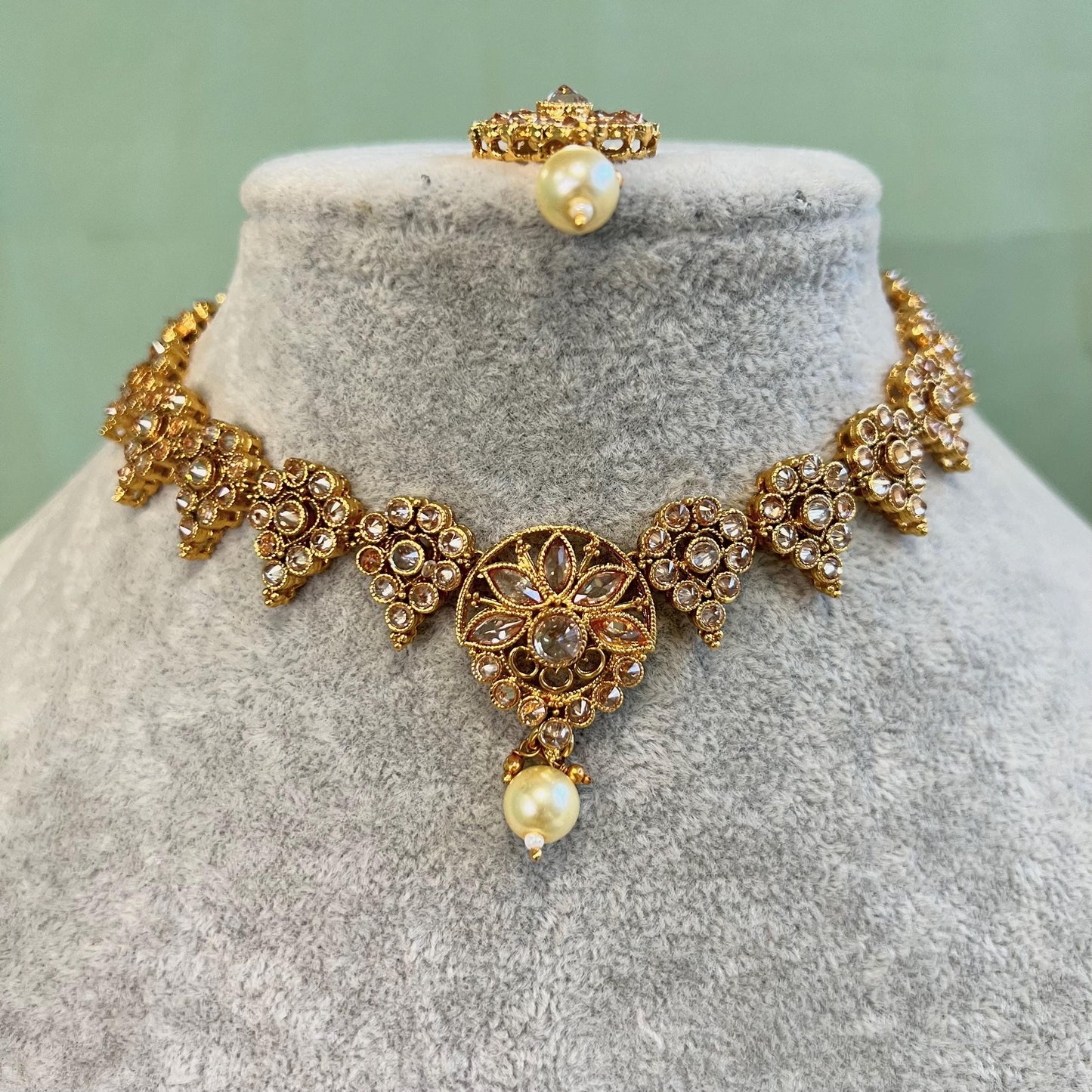 Bright Gold Champagne Stonework Antique Gold Base Necklace Set/Indian Necklace Sets/ Indian/ Pakistani/Fashion Jewellery