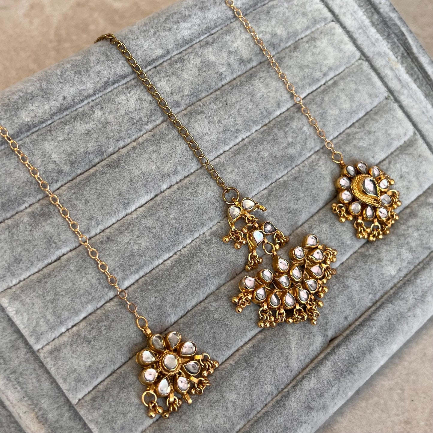 Kundan Tikka/ Tikli/ Indian/ Pakistani Fashion Jewellery/Maang Tikkas