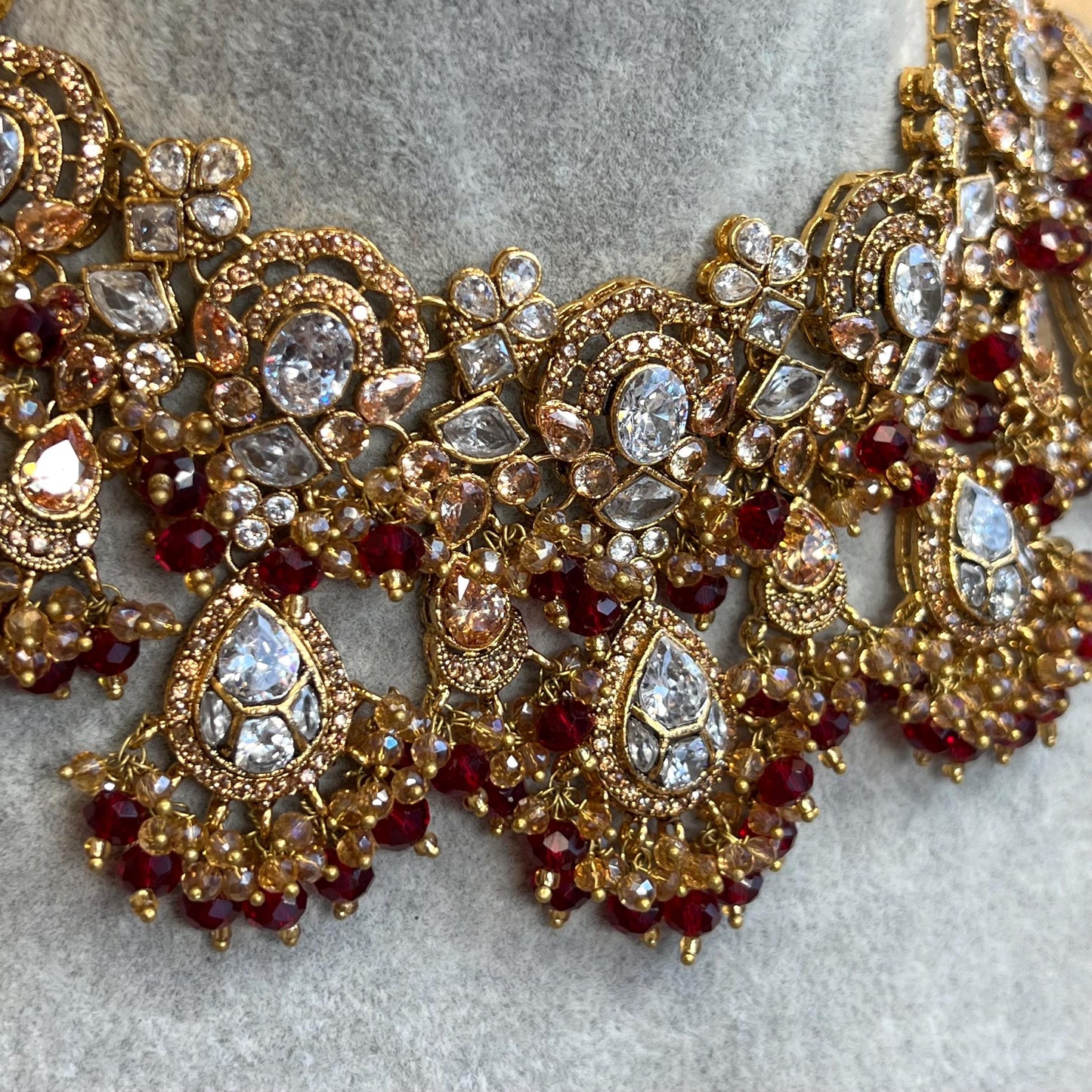Beautiful Maroon Antique Gold Base Champagne Clear Zircon Gems Bridal Choker Set Chain Jhumka Earring, Tikka, Large Jhumar Indian Pakistani