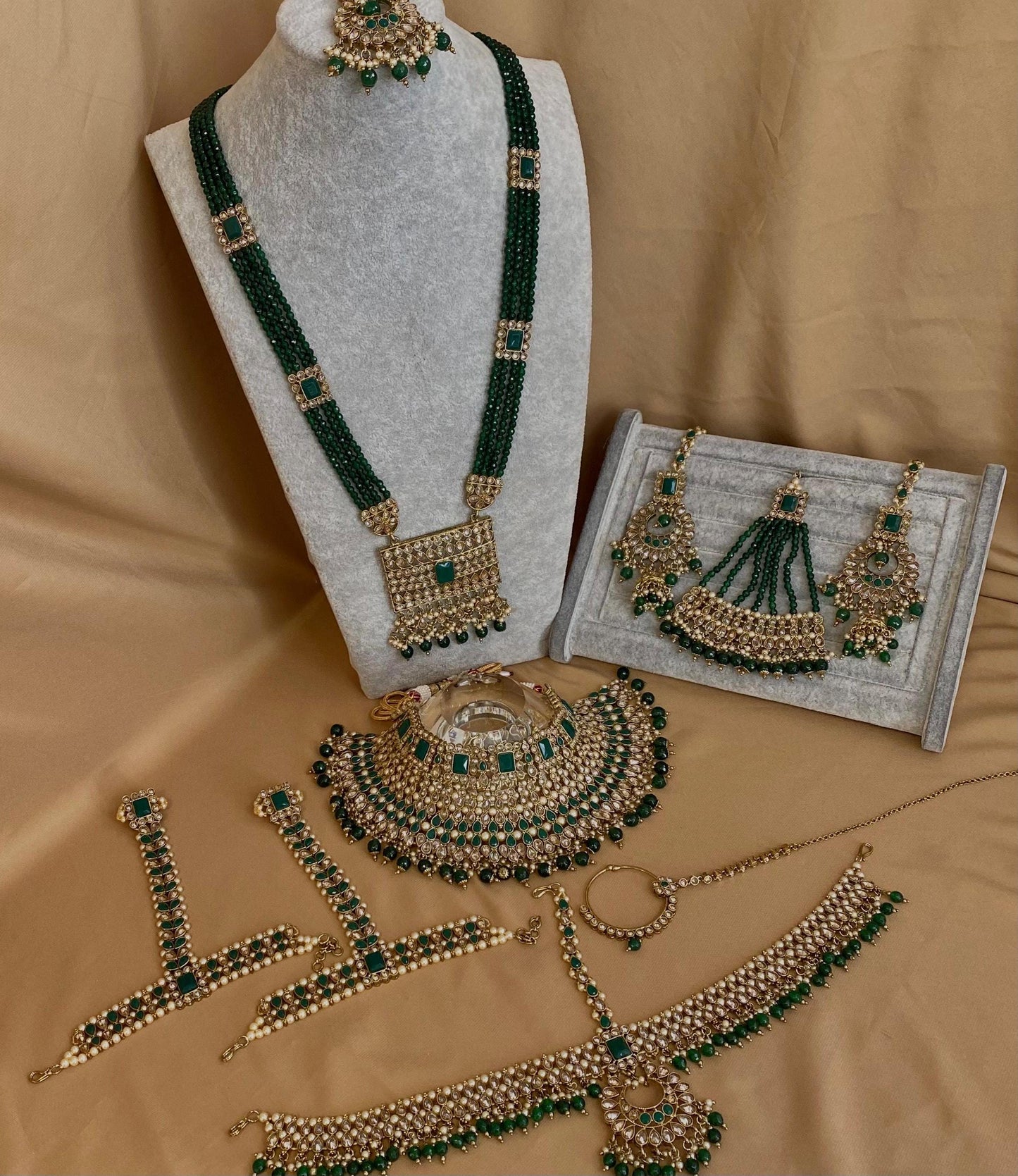 Green Choker Necklace Bridal Set ,Antique gold with Champagne Crystals- Indian/ Pakistani Style/Bridal set/Wedding/Jhumka Earring Tikka