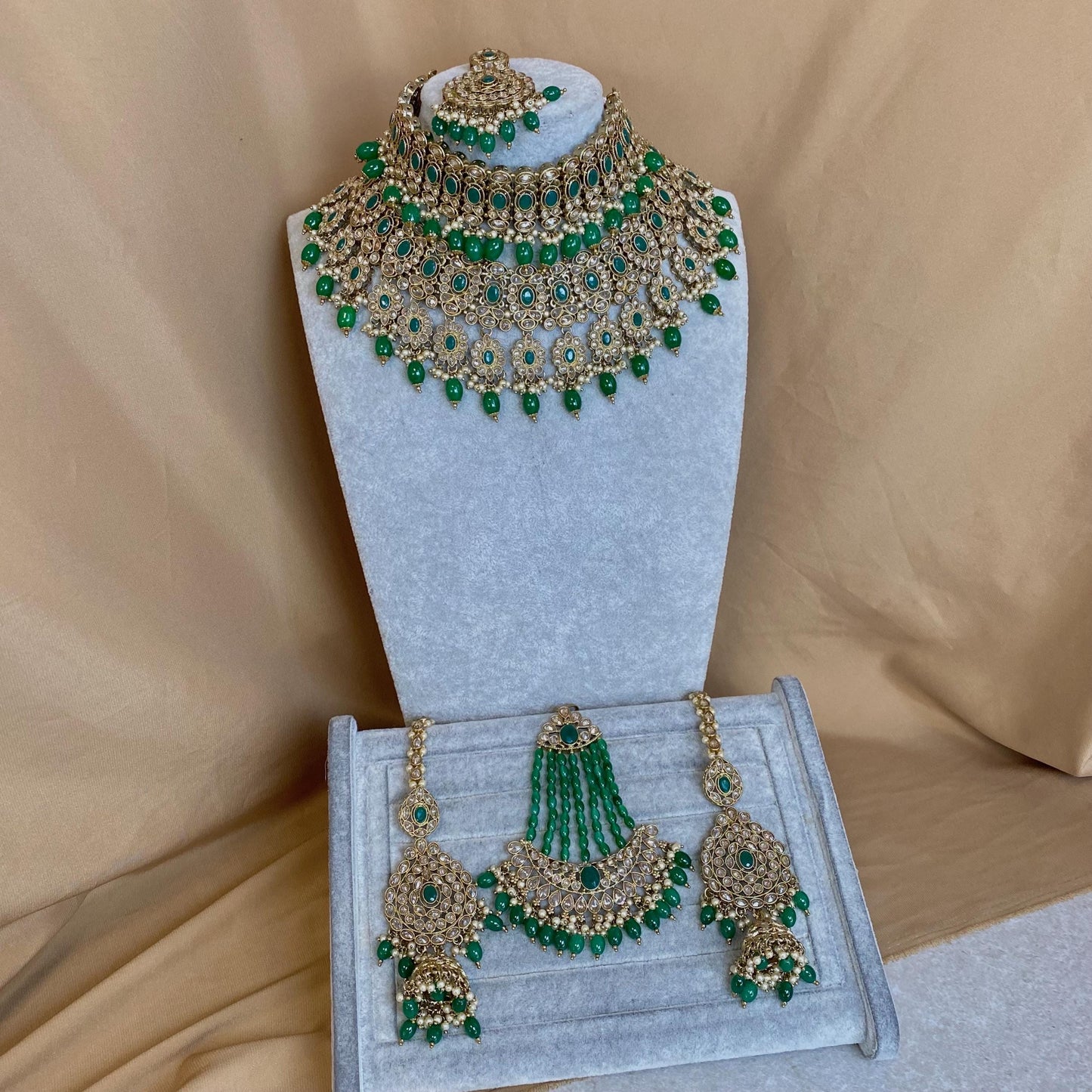 Green Bridal Choker Necklace Bridal Set/Green Jhumar/Green Jhumka Earrings/Pakistani Style/Bridal set/Wedding/Green Bridal Jewellery