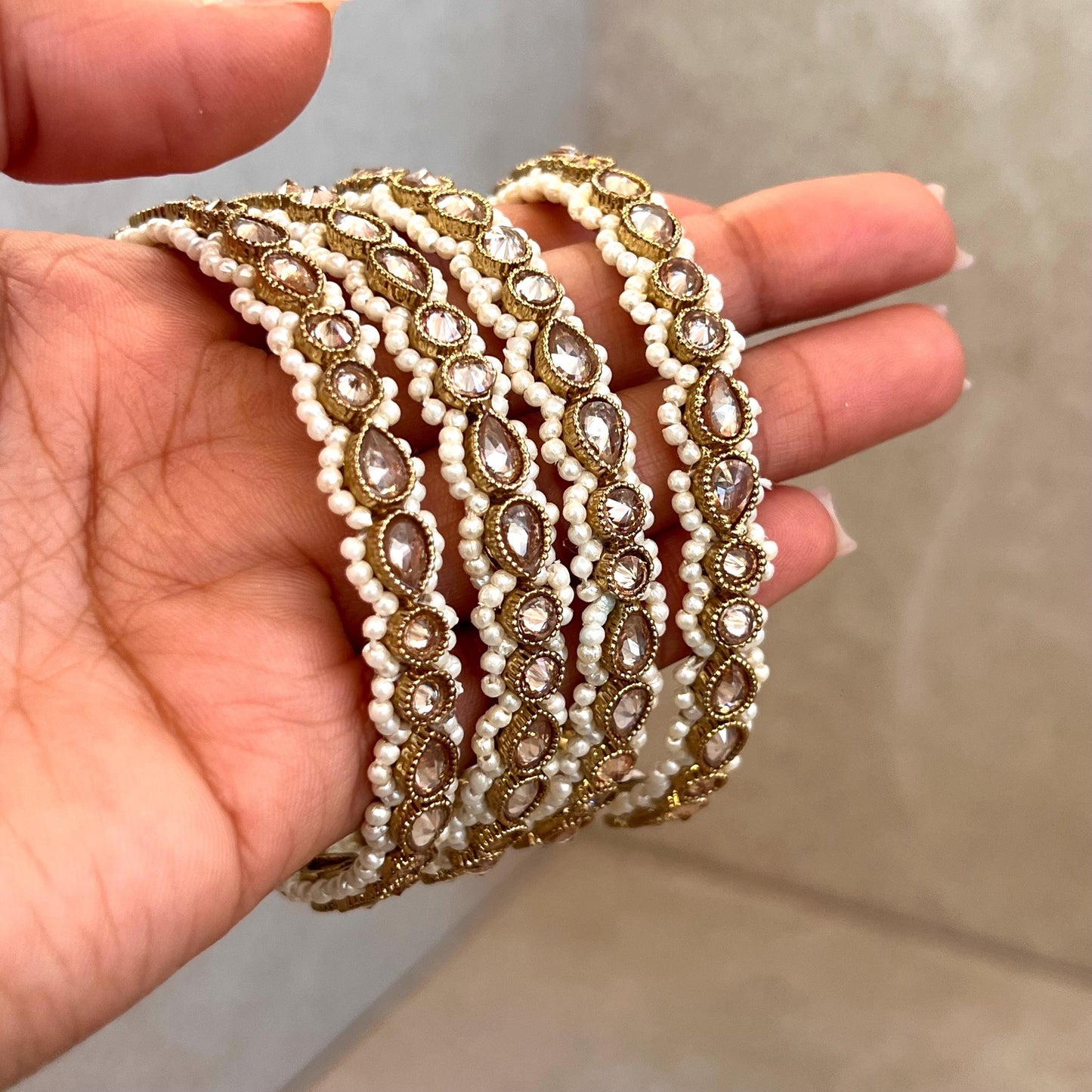 Set of 4 Antique Gold Champagne Zircon Pearl Kada Bangles End Bangles Indian Pakistani Jewelley Fashion High Quality Gift 2.8 Size