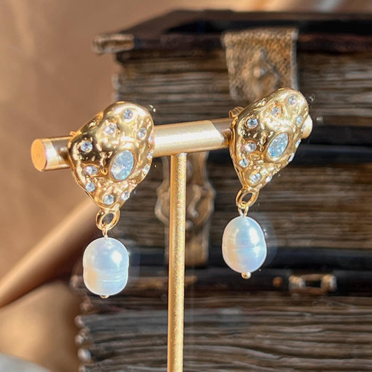 Pearl Gold Earring Lightweight High Quality Hypoallergenic Trnding Stylish Gift for Her Everyday Wear 1 inch/Valentines gifts