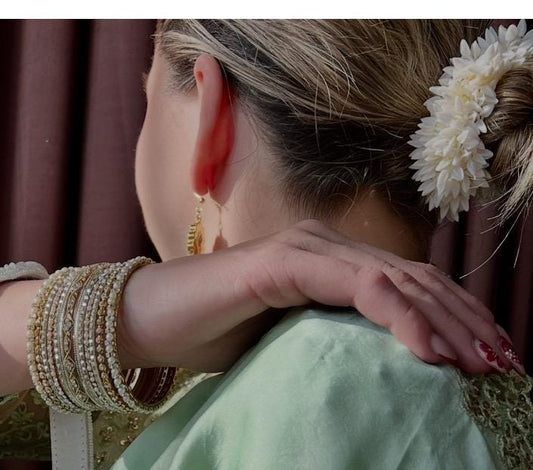 Gajra Scrunchies Jasmine Hair Band Hand Gajra Jasmine Flower Hair Tie Henna gajra Maiyon Gajra Artificial jasmine Wrist Gajra/Scunchies