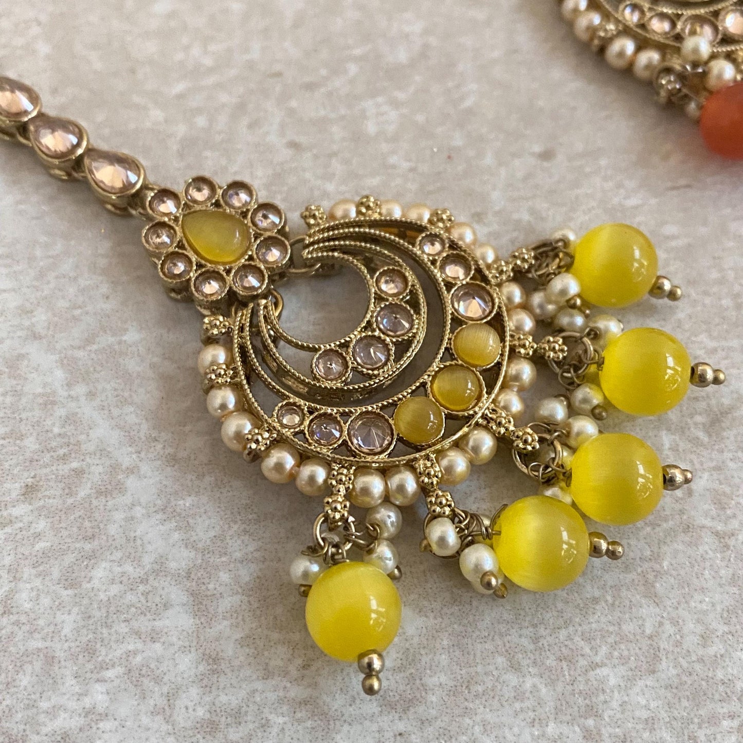 Crystal Pearl Tikka/ Tikli/ Indian/ Pakistani Fashion Jewellery/ Maang Tikkas/ Mix Colour/ White/ Maroon/ Navy/ Antique Gold/ Zircon Crystal