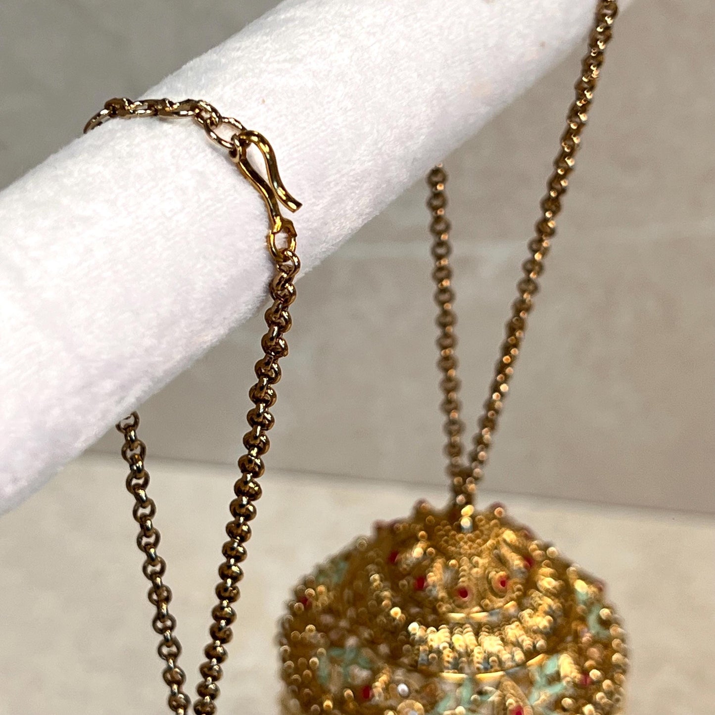 Kaleera (Pair) Extra Large Mint Ruby Pink Luxury Antique Gold with Champagne Zircon Crystals. High Quality Adjustable one size fits all