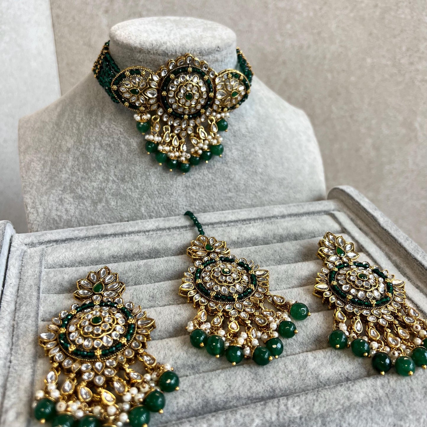 Green Large Faux Kundan Choker Set Earring/ Tikka High Quality Bright Gold Emerald Green Indian Pakistani Bollywood Fashion Jewellery Gift